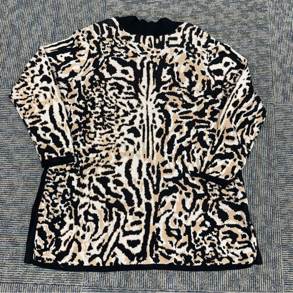 Vintage Chico's Leopard Print Cashmere Blend Tunic
Sweater/Dress
